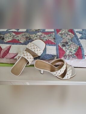 Michael Kors White Quilted Studded Slide Sandals
